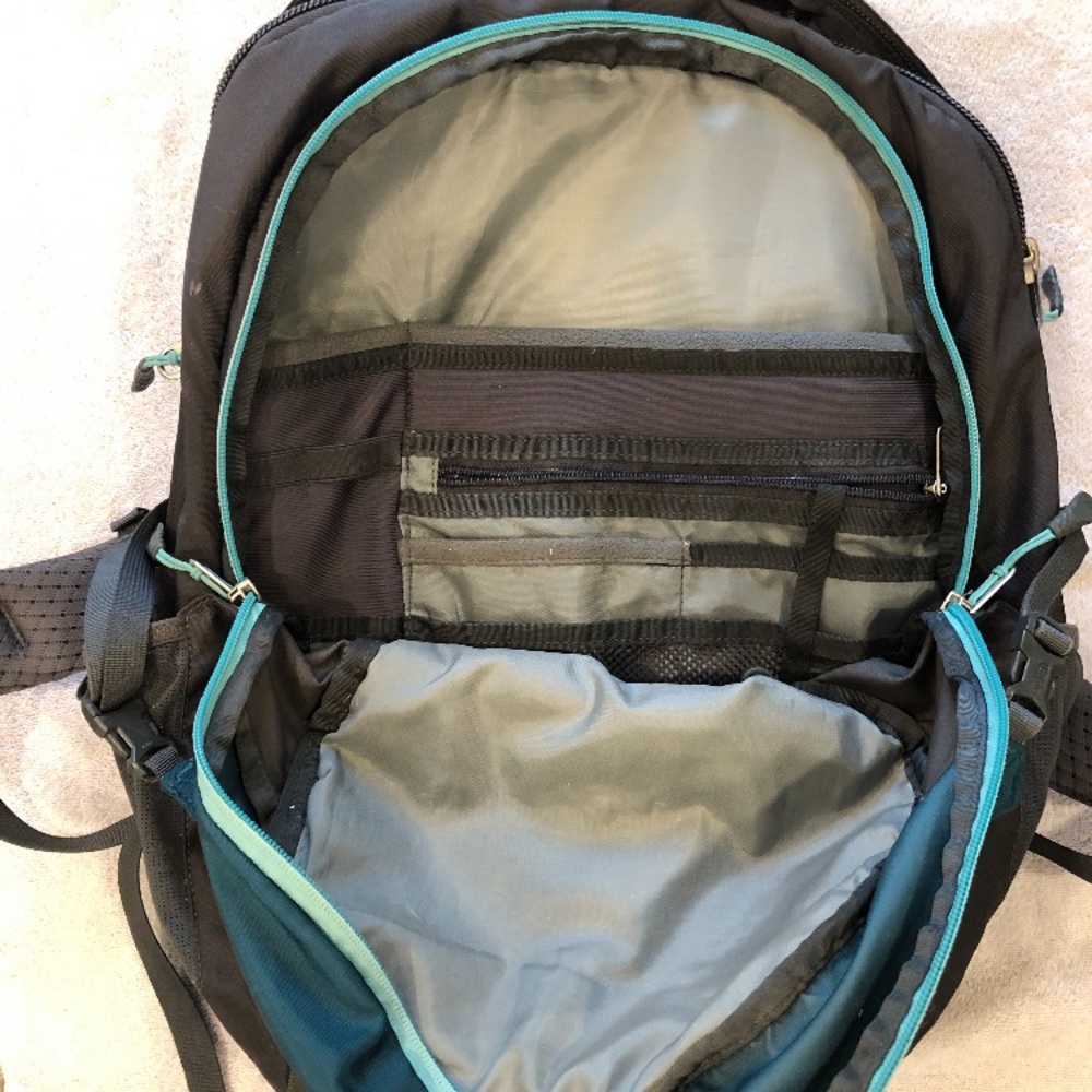 north face backpack - Picture 3 of 4